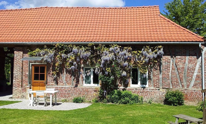 Helfaut Cottage | Gîte "le grand bois", near Saint-Omer