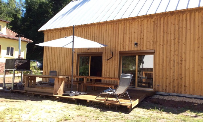 Saint-Quirin Ski Chalet | Gîte "Le Graoully", parfait pour les groupes, les évènements familiaux.
