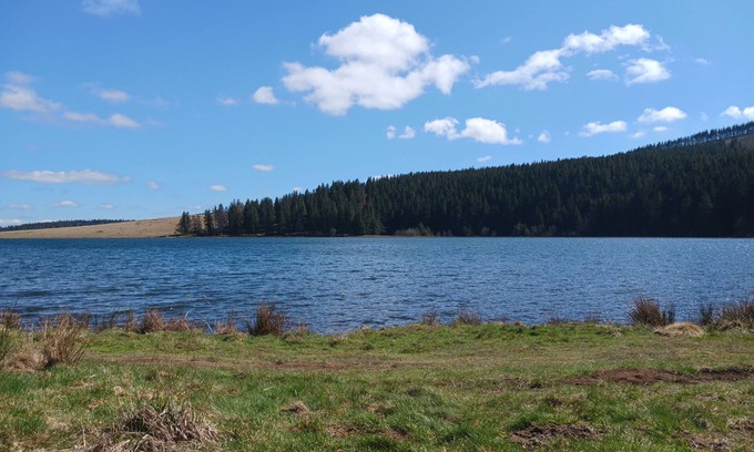 Orcival Apartment | Gîte les Bois, Puy de Dôme, Sancy, GR30, GR441
