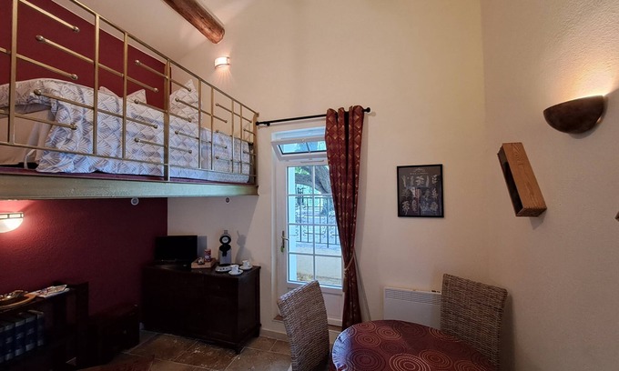 Sablet Apartment | Gîte Les deux Tilleuls, in the heart of Provence