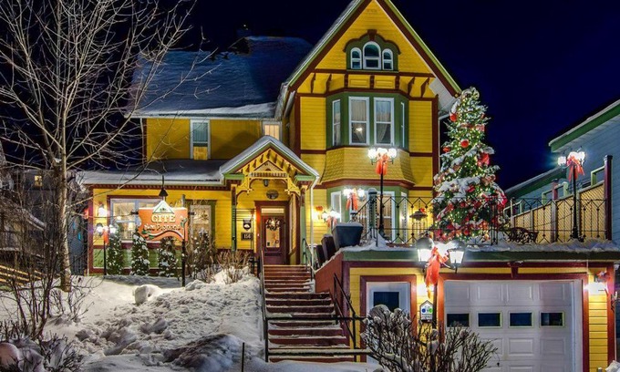 Saint-Damien-de-Buckland Bed & Breakfast | Gîte Les Pignons