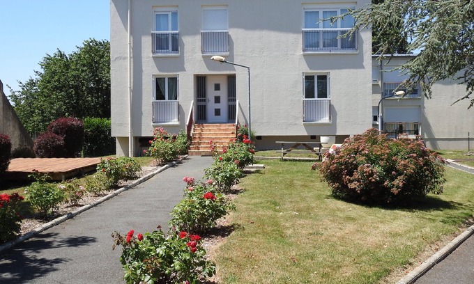 Ambrault House | Gîte les Saints Képis