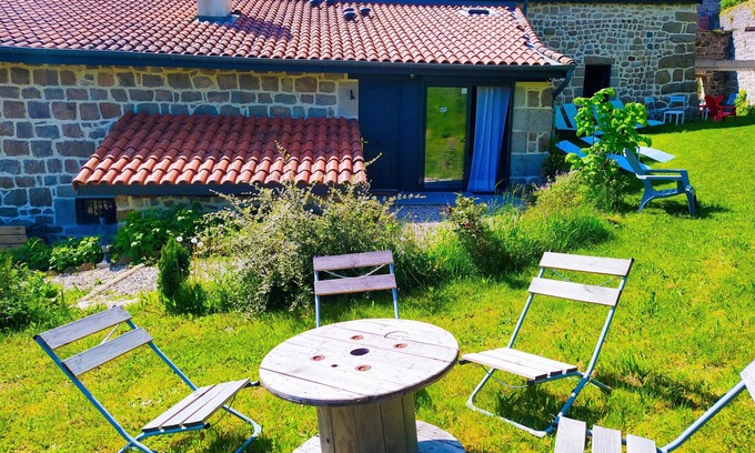 Saint-Bonnet-le-Chateau House | Gîte Ma Boutique Hôtel in La Bâtisse aux Lanternes sleeps 15 with garden