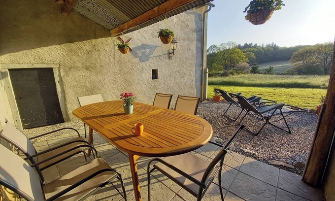 Pays de Saint-Eloy House | Gîte Macorn holiday home