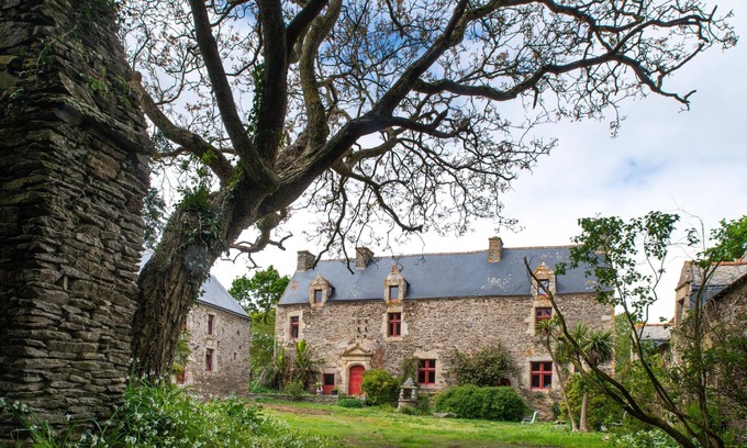 Brelidy House | Gîte Magniolia between Terre/Mer ecological materials garden