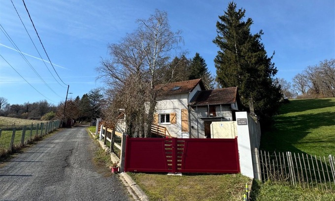 Bellerive-sur-Allier House | Gîte nature au calme 2p/proche Vichy - Pets welcome!