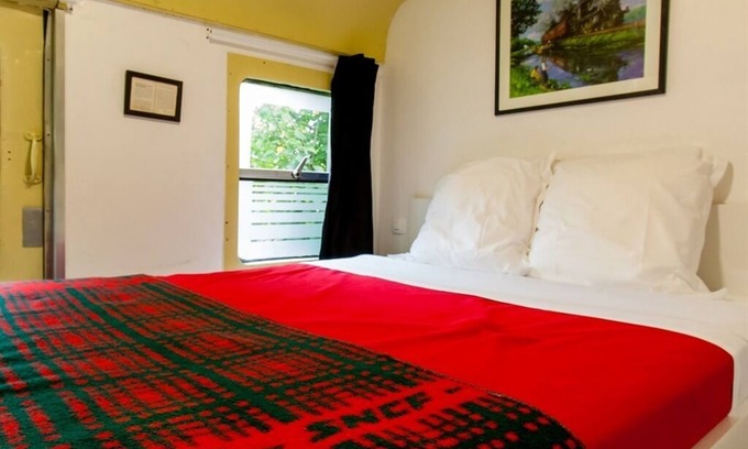 Lanester Apartment | Gîte Picasso Apartment sleeps 6