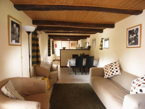 Les Champs-Geraux House | Gîte Pomme - Les Gîtes de la Lohuas