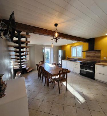 Taurignan-Vieux House | Gîte PRAT NAOU - PYRENNEES ARIEGEOISES