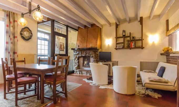 Saint-Hilaire-sous-Romilly House | Gîte Saint-Hilaire-sous-Romilly, 4 pièces, 6 personnes - FR-1-543-72