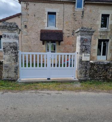 Mayac House | Gîte Sarazac