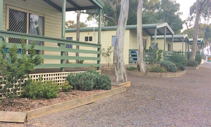 Ararat Cabin | G'day Parks Ararat
