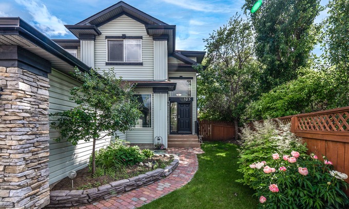 Northwest Calgary Villa | G@Home Whole House in ValleyRidge/#1 to Banff/COP