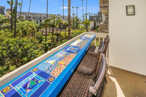 Carlsbad House | G218 - Palms Away