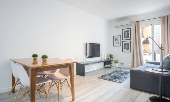 Les Corts Apartment | G43