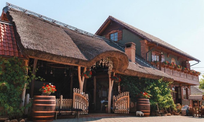 Gagauzia Hotel | Gagauz Sofrasi