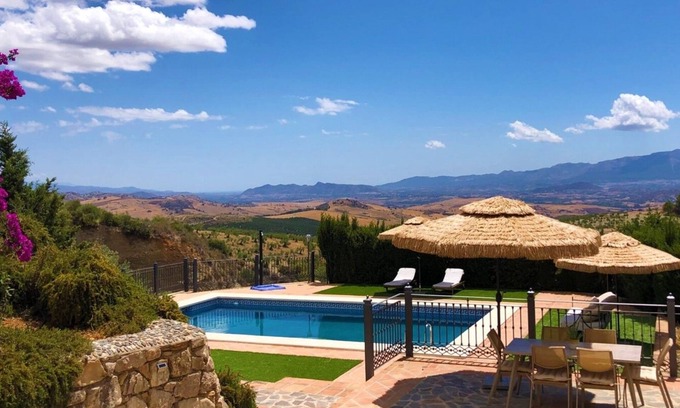 Alozaina Apartment | Gaia Home Alozaina by Ruralidays