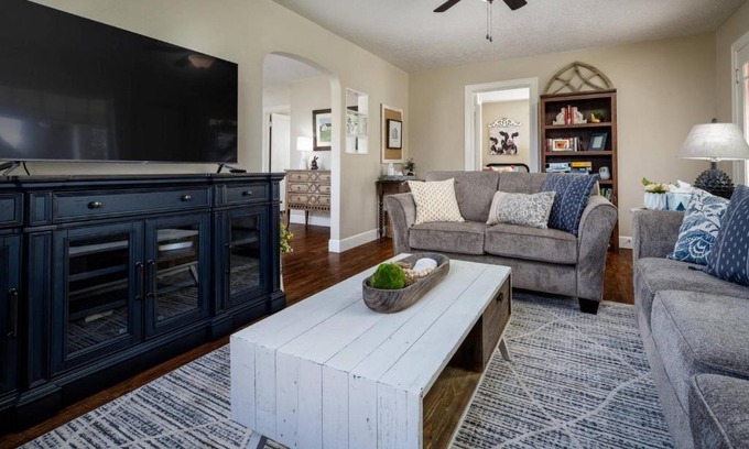 Newberg House | Gaibler Country Cottage