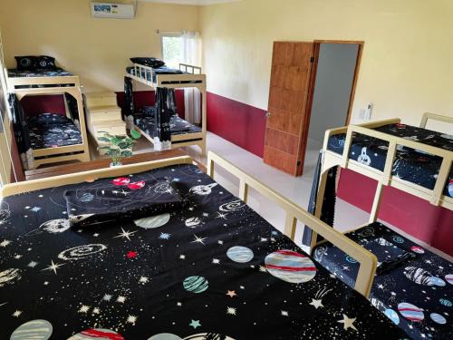 Dalaguete House | Galaxy barkada room max 10 persons