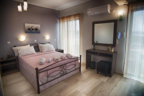 Moudros House | Galazio Limani - Rooms to let