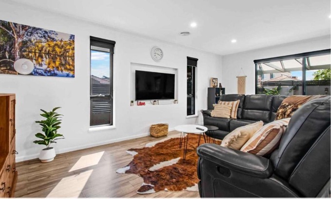 Wagga Wagga House | Galing Place - Close to CBD, Pet Friendly
