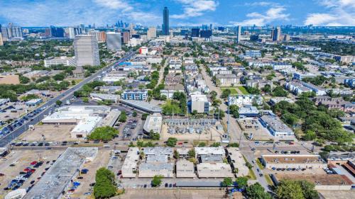 Houston Apartment | Galleria,10mins NRG, Sleep7, Work frm hme, Med Center