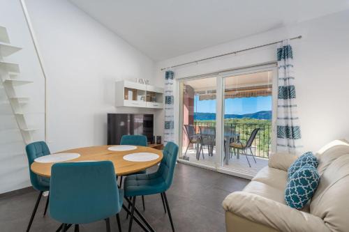 Skrbcici Apartment | Gallery apartment in Skrbcici (Krk)