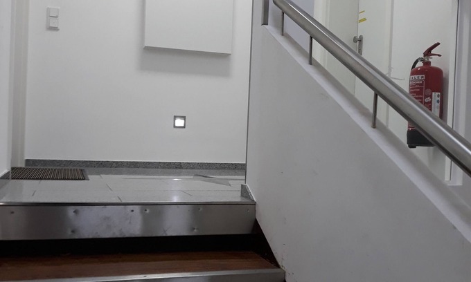 Stein Apartment | Gallery living. Lena-Marie, * AIR CONDITIONING *, Nuremberg/Stein near Faber-Castel Castle