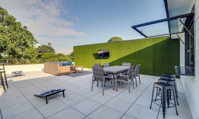 Central Arlington House | Game-Day Getaway < 1 Mi to AT&T Stadium