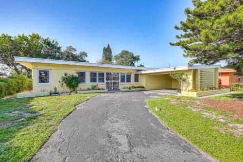 Miami Gardens House | Game Day Made Easy Home 3 Mi to Hard Rock Stadium