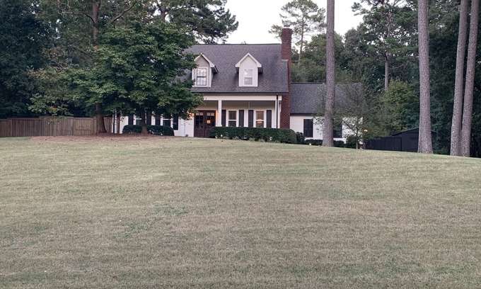 Country Club House | “Game-Day Retreat: 3BR Home Minutes from Vaught Hemingway & The Square”