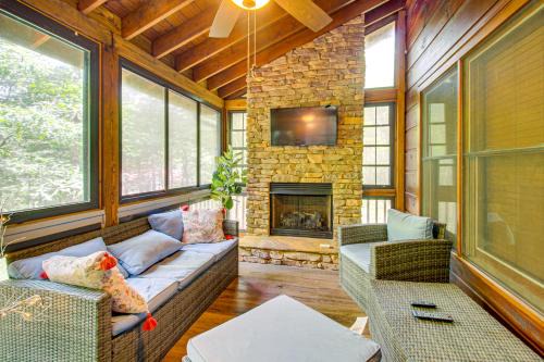 Blue Ridge House | Game Room and Hot Tub Cabin 9 Mi to Blue Ridge!