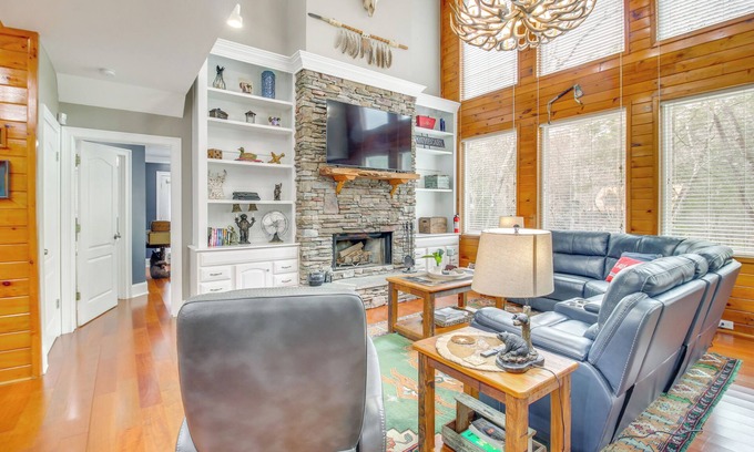 East Ellijay House | Game Room & Fire Pit: Riverfront Home in Ellijay!