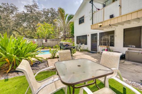 Lake Magdalene House | Game Room, Sunroom and Pool Access! Cozy Tampa Home!