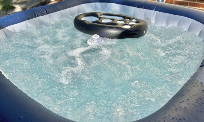 Morrow House | Game Table - Hot Tub - Home Theater - Sleeps 8