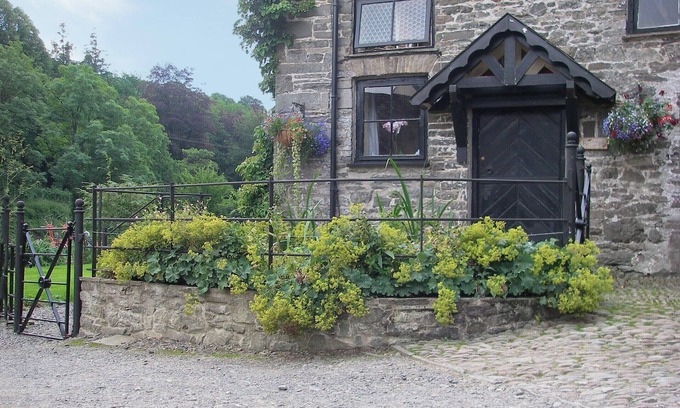 Llangadog Cottage | Gamekeepers Cottage - HW7729