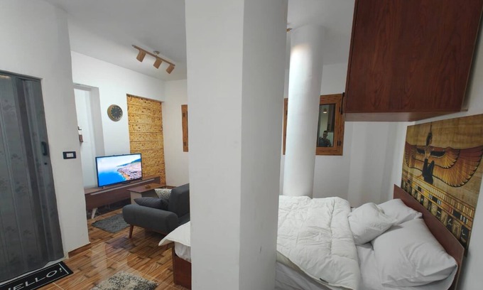 Kafrat al Jabal Apartment | Gamgom Studio