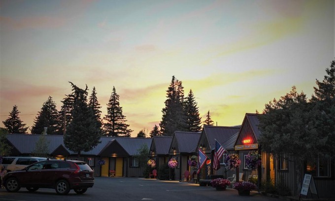Pinedale Cabin | Gannett Peak Lodge