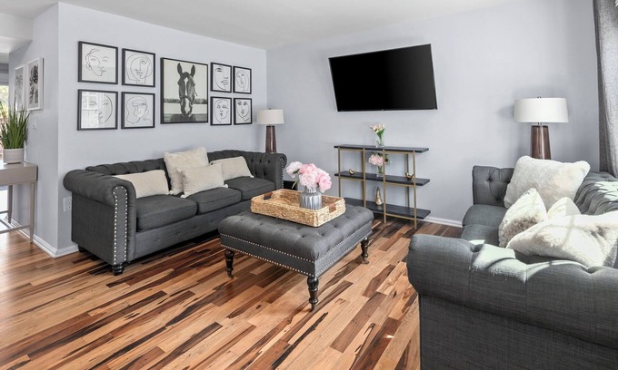 Countryside House | GannonHeights: Work-Friendly & 40 mins to DC