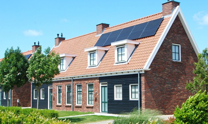 Colijnsplaat House | Ganuenta by Interhome