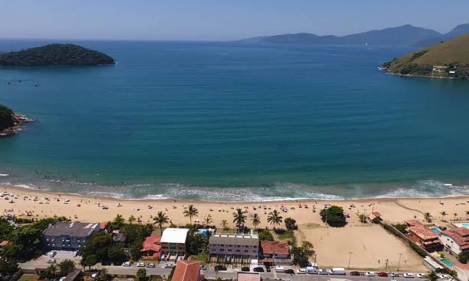 Vila dos Pescadores House | Garatucaia House with pool a few meters from the beach