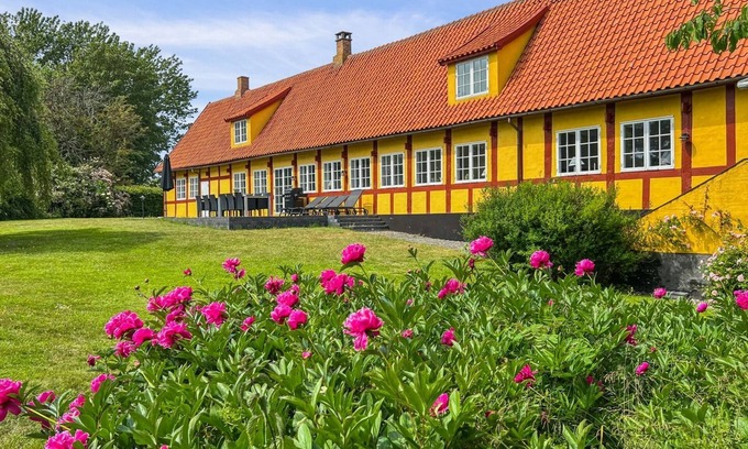 Østermarie House | "Garbine" - 1.5km from the sea by Interhome