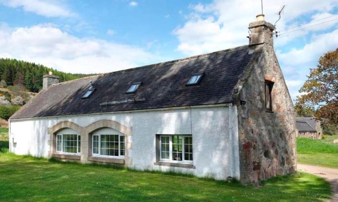 Fochabers House | Garbity Cottage