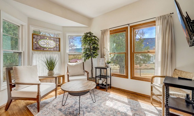 West Colorado Springs Apartment | Garden Base B