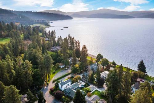 Coeur d'Alene House | Garden Charms