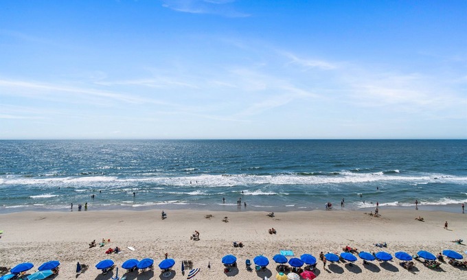 Garden City Condo | Garden City Beach Oceanfront Condo 609 | Rising Tides Properties Rental
