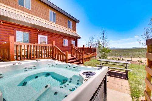Sweetwater House | Garden City Cabin about 6 Mi to Bear Lake State Park!