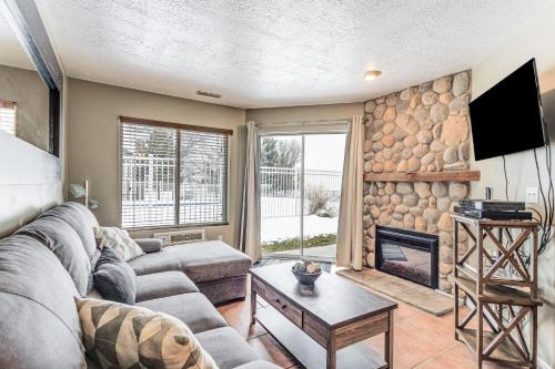Harbor Village Apartment | Garden City Condo with Pool Access by Bear Lake!