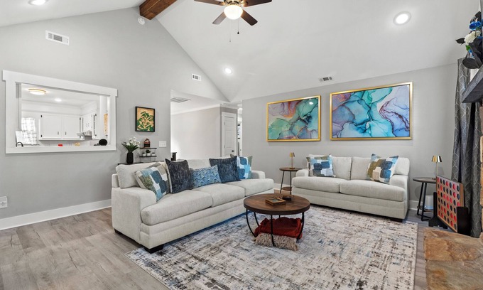 Gracewood House | Garden City Hideaway - Cozy 3bdr/2ba home near Ft. Eisenhower