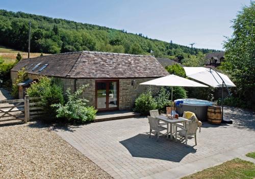 Hope Bowdler House | Garden Cottage at Eaton Manor